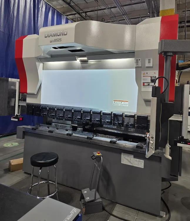 Used 2022 MITSUBISHI DIAMOND BH8525 Press Brakes California US | Machinery Resources International #720807