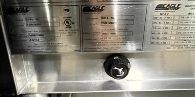 72-0387 Eagle SHT4-NG Natural Gas 4-Well Hot Bar with Overshelf