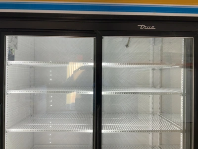 Used TRUE MFG GDM-69-HC-LD 78” 3-SECTION COMMERCIAL REFRIGERATOR/MERCHANDISER Display Refrigerators Michigan US | Miedema Asset Management Group #1580074