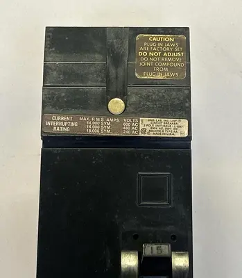 Used SQUARE D FA26015AC Circuit Breakers | Surplus Asset Holdings #1189515
