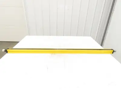 Sick C40E-1203DB200 C4000 Series Safety Light Curtain Sender 1200mm 21ms 24vdc
