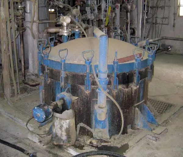 Used 1985 LFC LOCHEM MV.DCD H350 Pressure Leaf Filters | Solutions 4 Manufacturing #943526