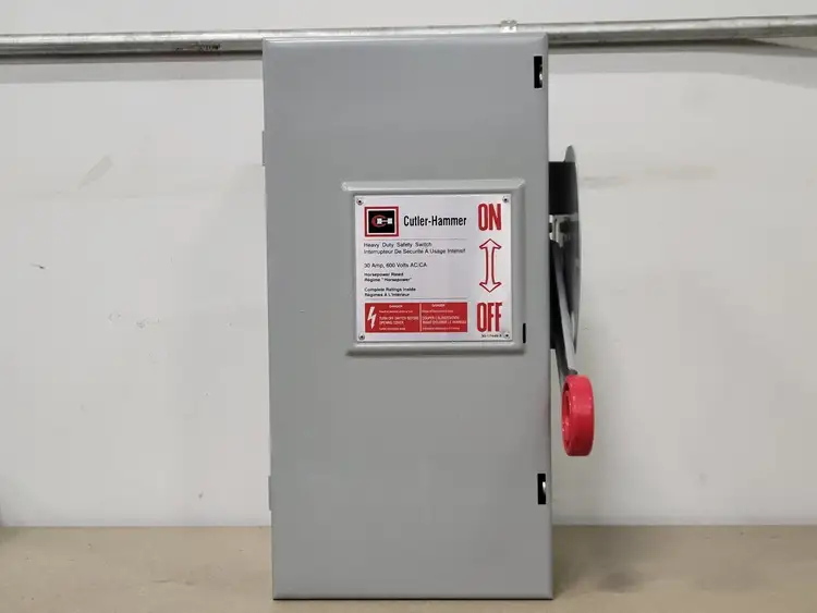 Used CUTLER-HAMMER 1HD361NF Switchgears British Columbia CA | Lenmark #241058