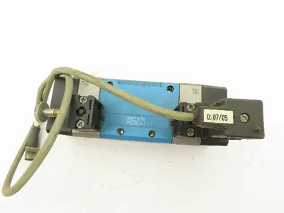 Festo MFH-5/3B-D-3-C Pneumatic Double Solenoid Valve 24VDC 5/3