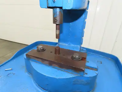 Famco 12 Punch Press 3 Ton Mechanical Kick Foot Pedal Cast Iron Size 12 Parol