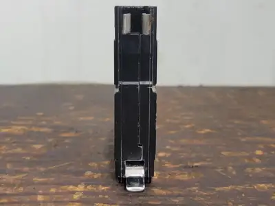 USED SQUARE D QO115