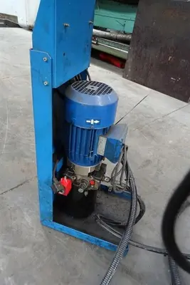 USED HYMO SCISSORLIFT 1 TON