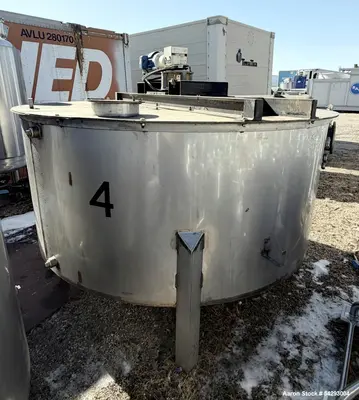 1,250 Gallon 304 Stainless Steel Agitated Mix Tank – Dual Turbine, Baffled, Vert