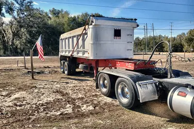 Used 2011 FREIGHTLINER CASCADIA Conventional trucks Florida US | Proxy Equipment #1385390