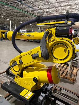 USED 2016 FANUC FANUC R-2000iB/185L + R-30iB