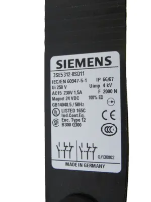 NEW SIEMENS 3SE5312-0SD11 INTERLOCK SWITCH 3SE53120SD11