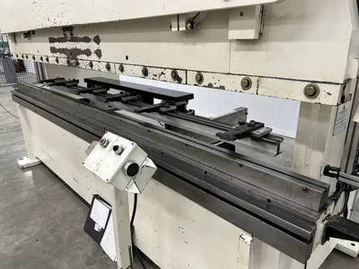 Used STANDARD INDUSTRIAL AB200-12 Press Brakes Georgia US | The Equipment Hub #1371474