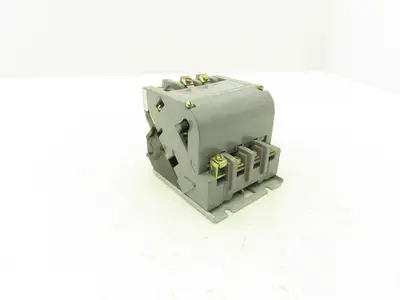 Furnas 40DP32AX9 Contactor Motor Starter 10Hp 27A 600VAC 3Ph 120V Coil Size 1