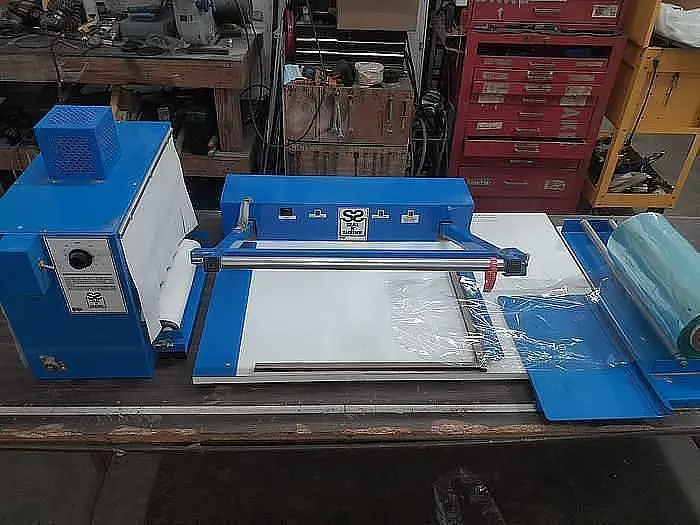 TABLETOP SHRINKWRAP SYSTEM