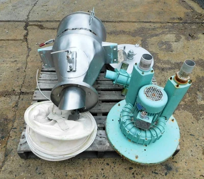 USED VAC-U-MAX RECEIVER 12 DIAMETER