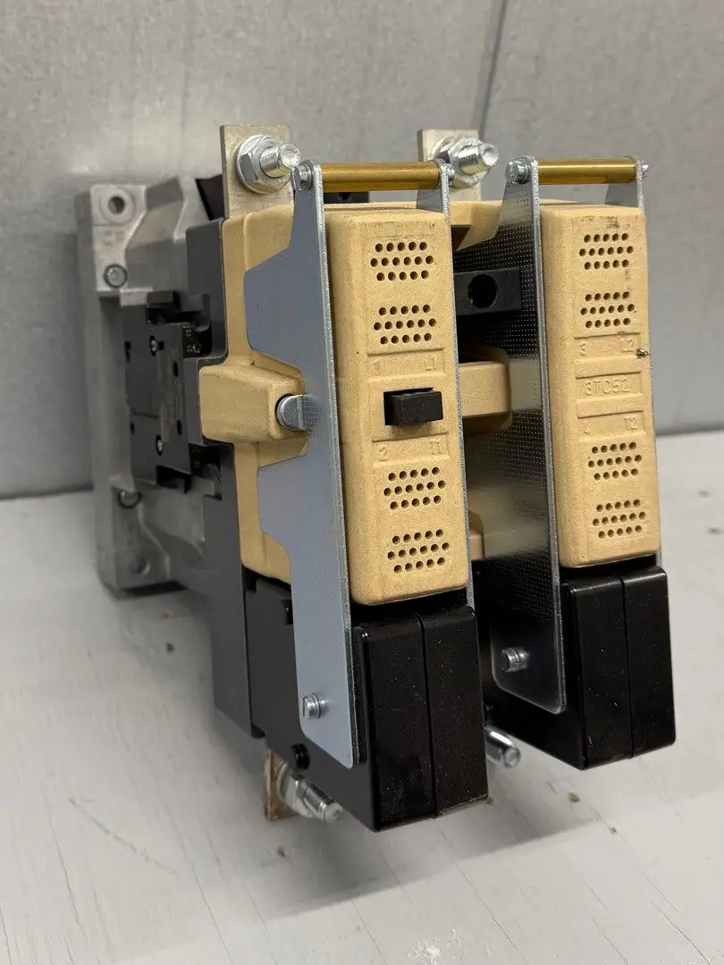 USED SIEMENS 3TC5217-0A