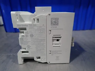 NEW ALLENBRADLEY 100E30EJ00