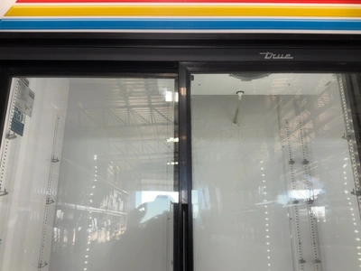 Used TRUE MFG GDM-69-HC-LD 78” 3-SECTION COMMERCIAL REFRIGERATOR/MERCHANDISER Display Refrigerators Michigan US | Miedema Asset Management Group #1580090
