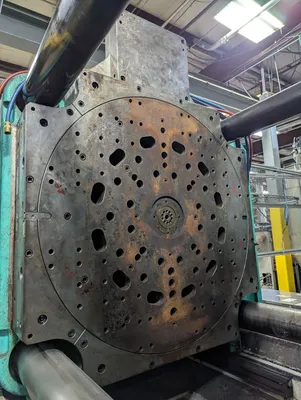 2015 ARBURG 920S-5000-1300/400 2-COLOR Injection Molding Horizontal/Vertical | Machinery Network (6)