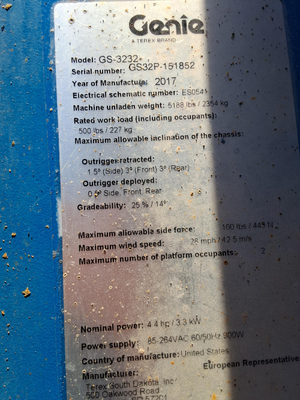 USED 2017 Genie GS-3232