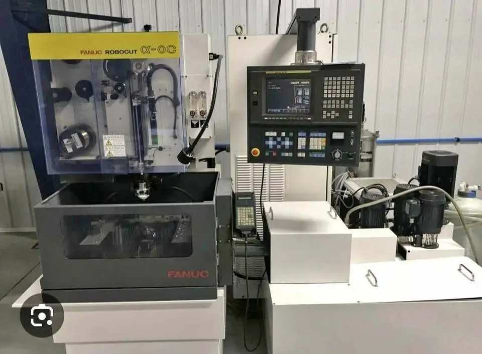 USED FANUC ROBOCUT A-OIB