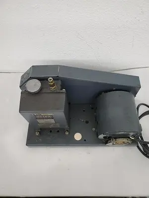 WELCH DUO-SEAL 1399 VACUUM PUMP