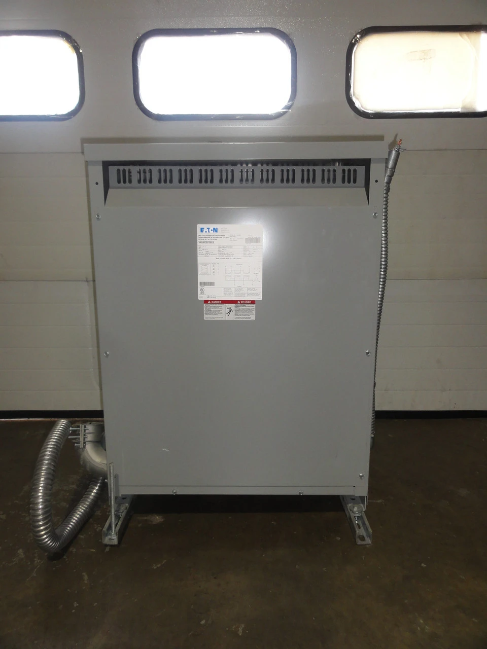 USED EATON V48M28F50EE