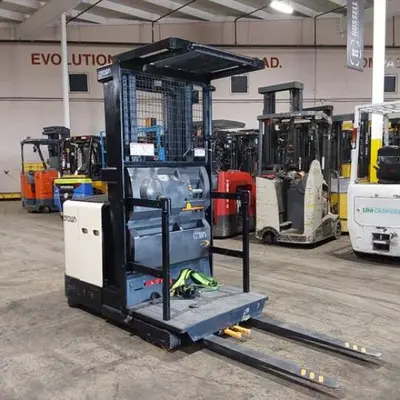 USED 2016 CROWN SP3510-30
