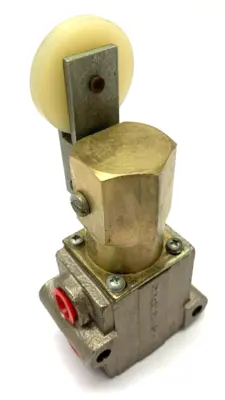 New | in-Stock Parker Hannifin CW94-25 Solenoid Valves Michigan US | Maverick Industrial Sales #1392204