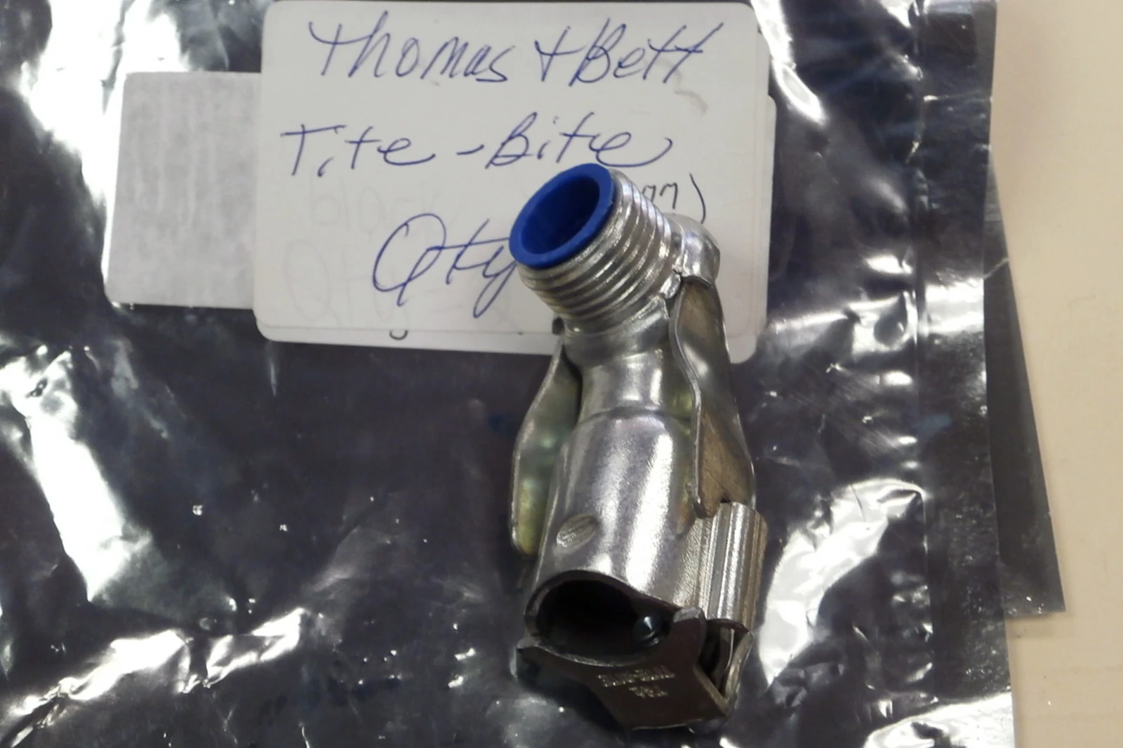 NEW Thomas & Betts 1/2"