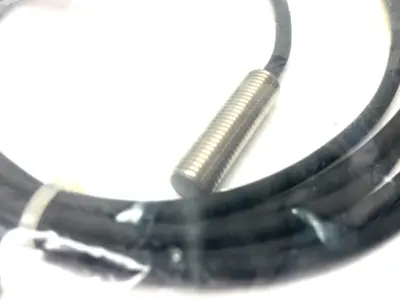 872C-D2NP8-E2 | Allen Bradley  Ser. E Inductive Proximity Sensor NO LOCKNUTS - New Other