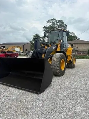 USED 2013 DEERE 624K