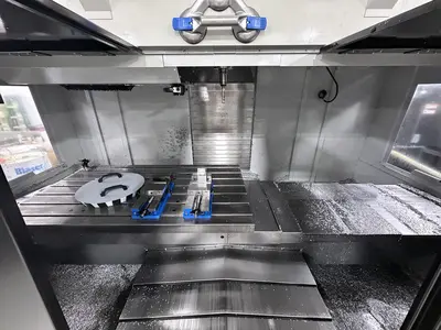 USED 2025 HAAS VF-8