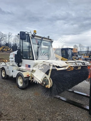 USED 2018 ROADTEC FB100E