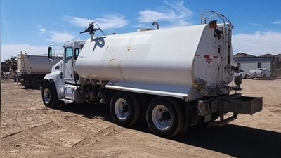 USED 2018 Kenworth T370