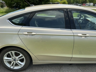 USED 2018 FORD FUSION
