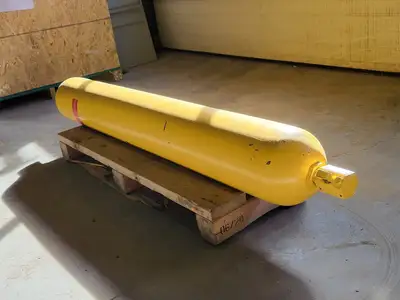 USED KOMATSU PC2733