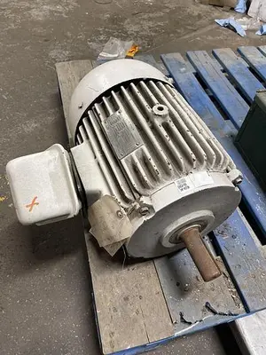Used 3 PHASE 3 PHASE HIGH EFFICIENCY MOTOR B0036FWF2AM02R 3 HP Motors (misc) | ND Industrial Surplus #1214045