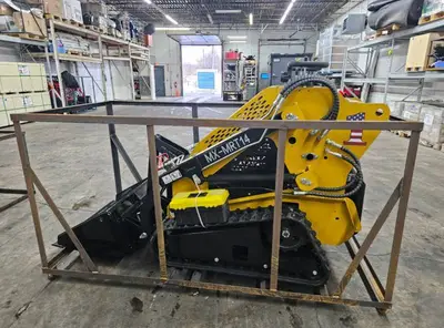 AGT Mini Skid MXMRT14