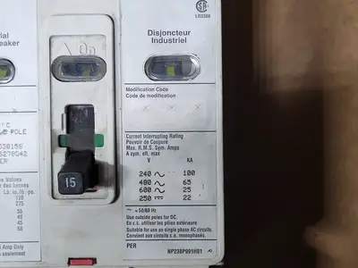 Used EATON CUTLER-HAMMER HFD3015S Switchgears British Columbia CA | Lenmark #1438224