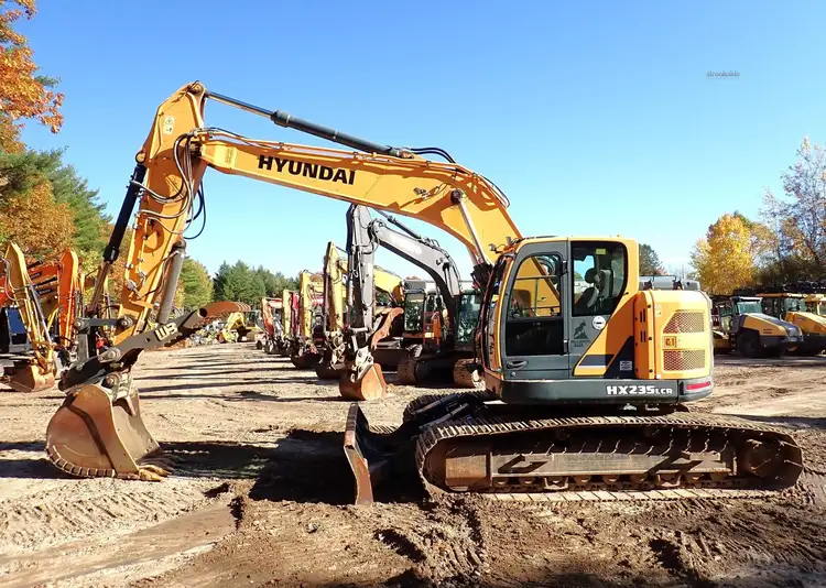 Used 2020 HYUNDAI HX235 LCR Crawler Excavators Massachusetts US | Brookside Equipment Sales #1558066