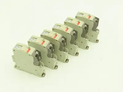 Fuji CP31FM/3W 1-Pole Circuit Protector 3A 250VAC/65VDC Lot of 6