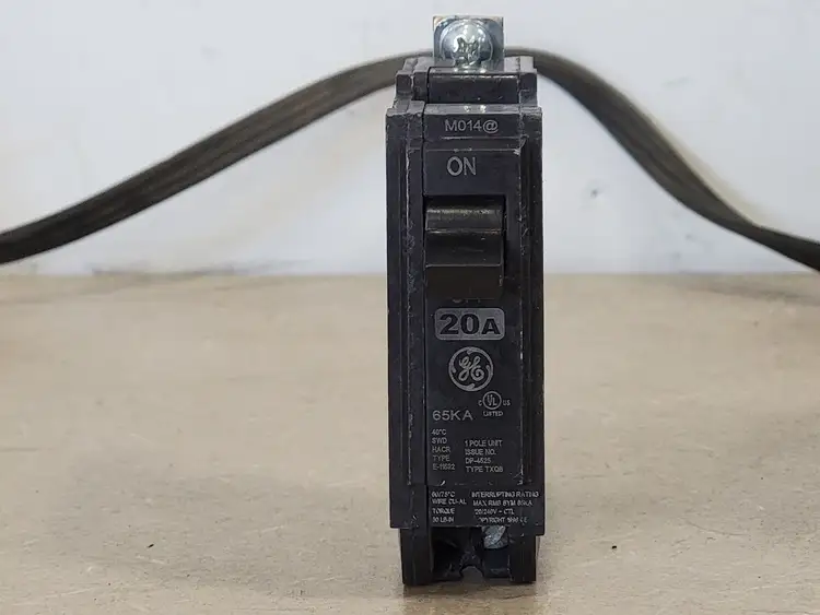 Used GENERAL ELECTRIC TXQB120 Switchgears British Columbia CA | Lenmark #241244