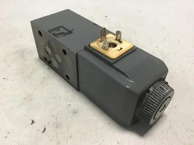 USED VICKERS DG4V322AMUHL760