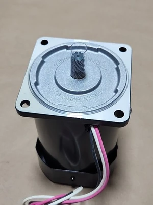 NEW Oriental Motor 5RK90GE-AW2J
