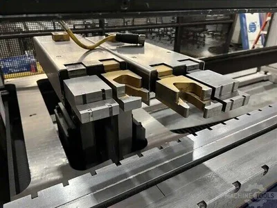 Used 2013 BYSTRONIC XPERT 320/4100 Press Brakes Georgia US | The Equipment Hub #1310867