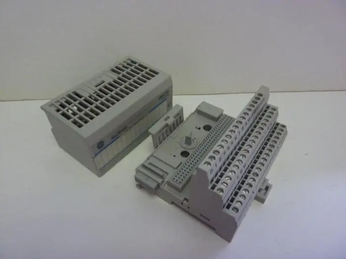 USED ALLEN BRADLEY 1794-IB16 SER A