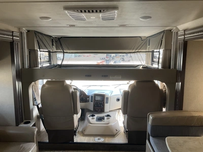 Used 2017 THOR MOTOR 31Z Campers, Caravans, Motorhomes Michigan US | Miedema Asset Management Group #1322363