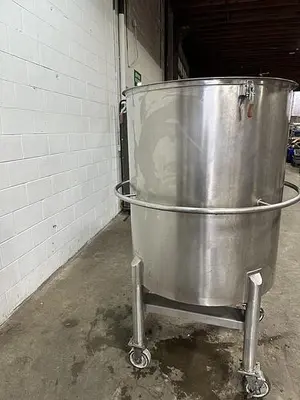 180 Gallon Cone-Bottom Tank