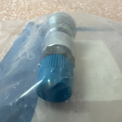 NEW Swagelok B-QC4-B-4PMZN
